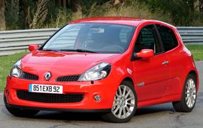 CLIO 3 RS