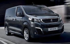 TRAVELLER 8 sittplatser