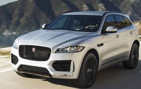 F-PACE Hybrid laddbar