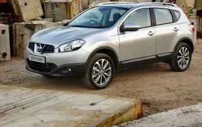 QASHQAI 5 places