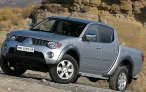 L200 - 2 dörrar Club cab