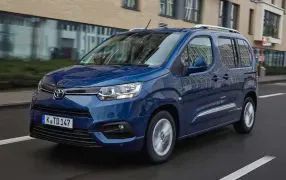 PROACE CITY - 7 sittplatser / Individuella baksäten