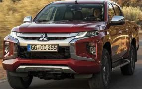 L200 - 4 dörrar dubbelhytt