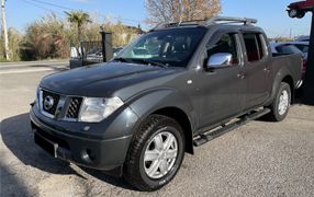 NAVARA D40 dubbelhytt